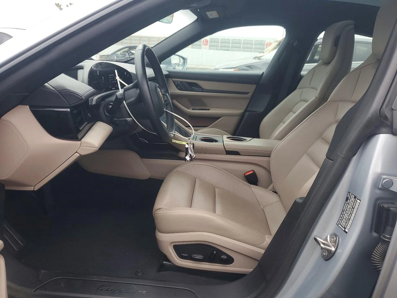 Porsche Taycan Rear-Wheel Drive, снимка 7 - Автомобили и джипове - 54315374