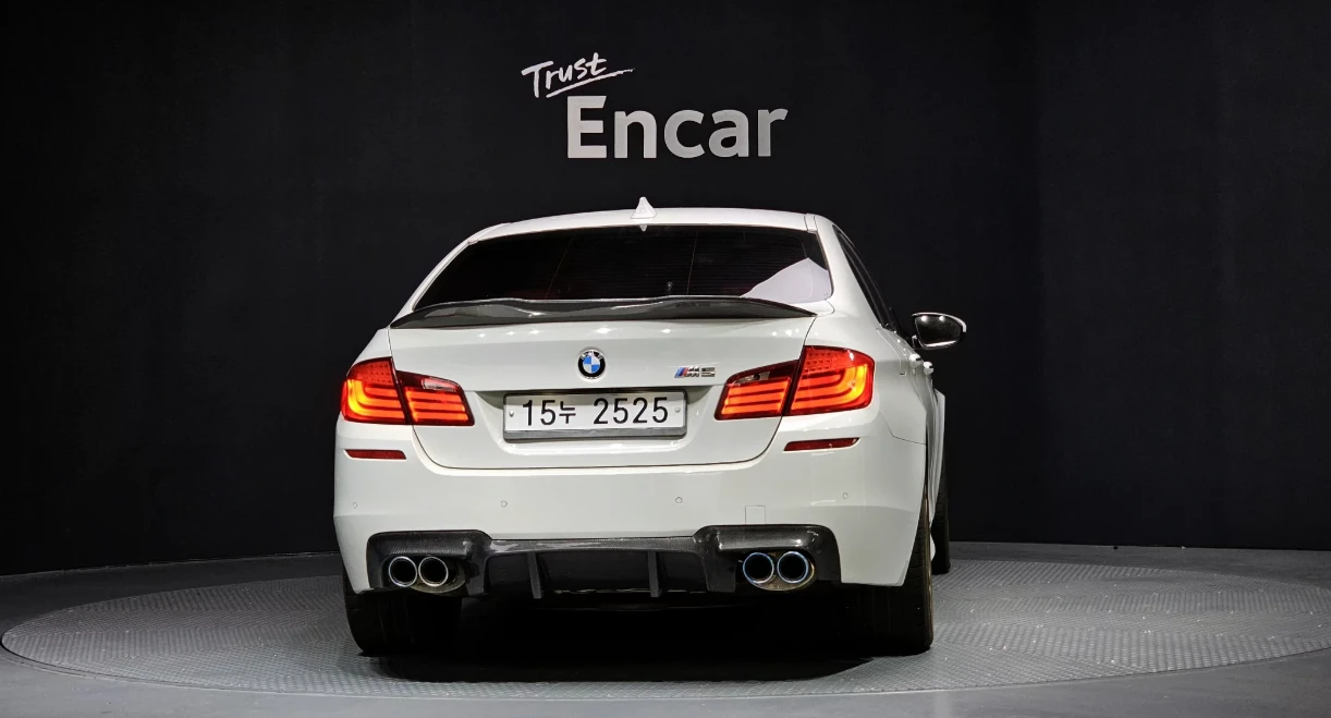 BMW M5, снимка 4 - Автомобили и джипове - 54493109