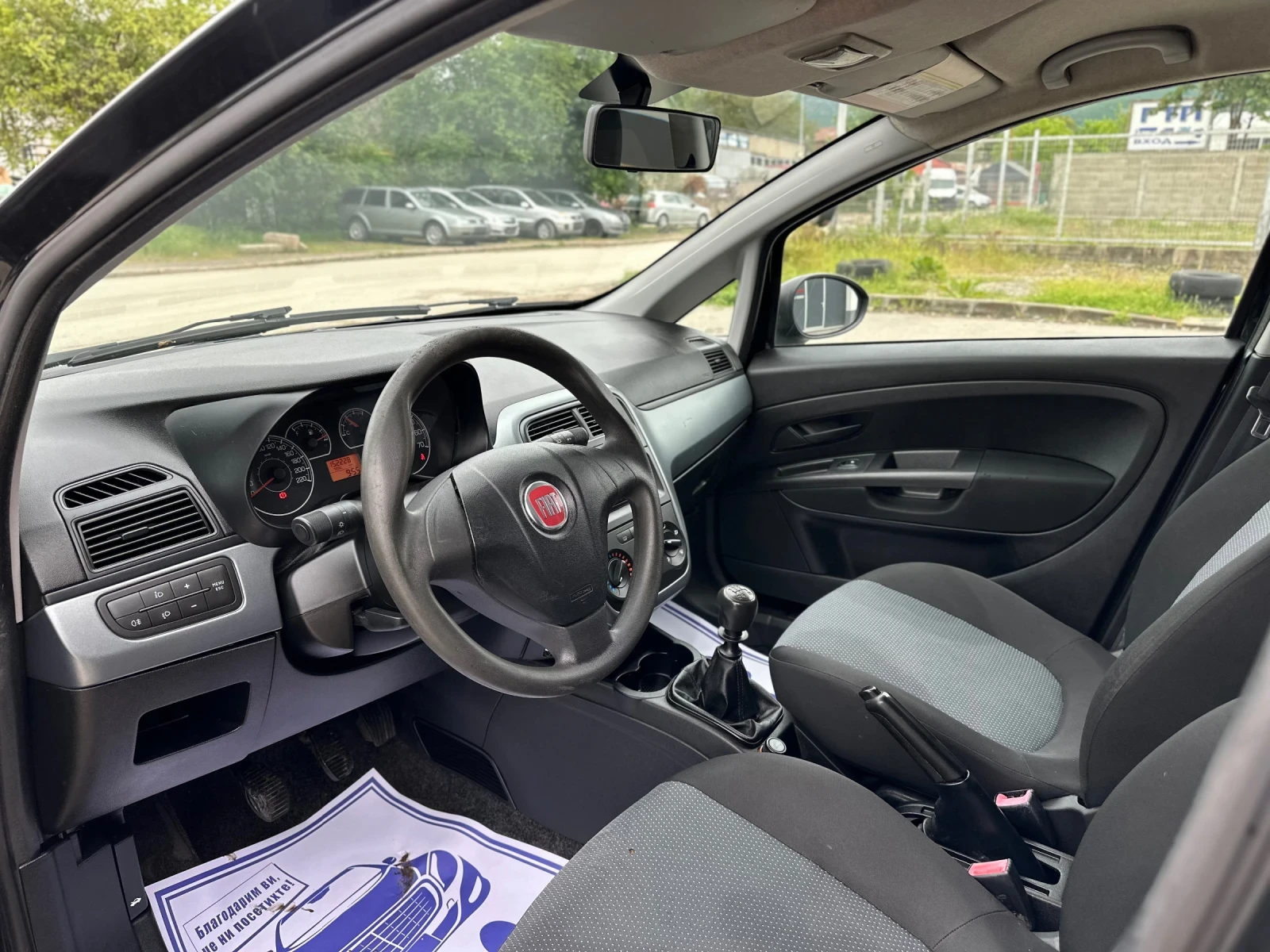 Fiat Punto 1.2i* Климатик* , снимка 7 - Автомобили и джипове - 54584460