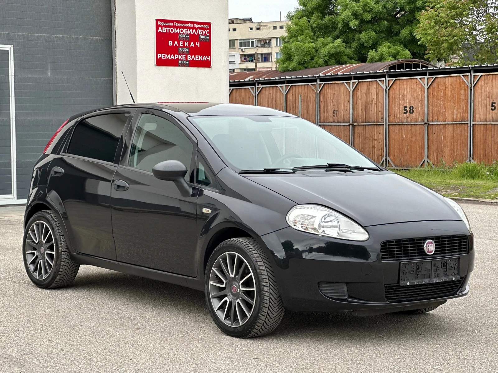 Fiat Punto 1.2i* Климатик* , снимка 2 - Автомобили и джипове - 54584460