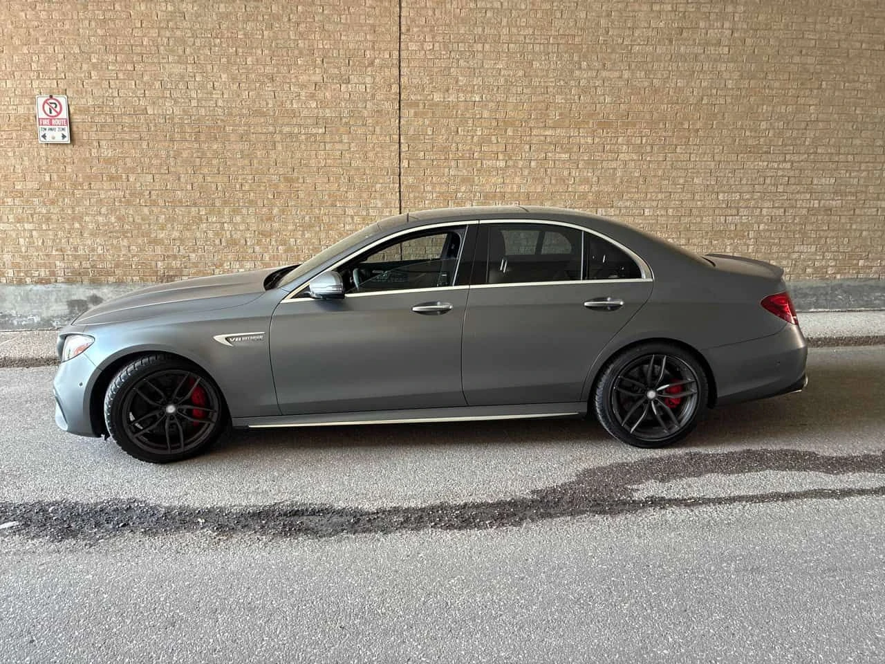 Mercedes-Benz E 63 AMG * S * МАСАЖИ * ДИСТРОНИК * 360 * BURMESTER, снимка 2 - Автомобили и джипове - 54647723