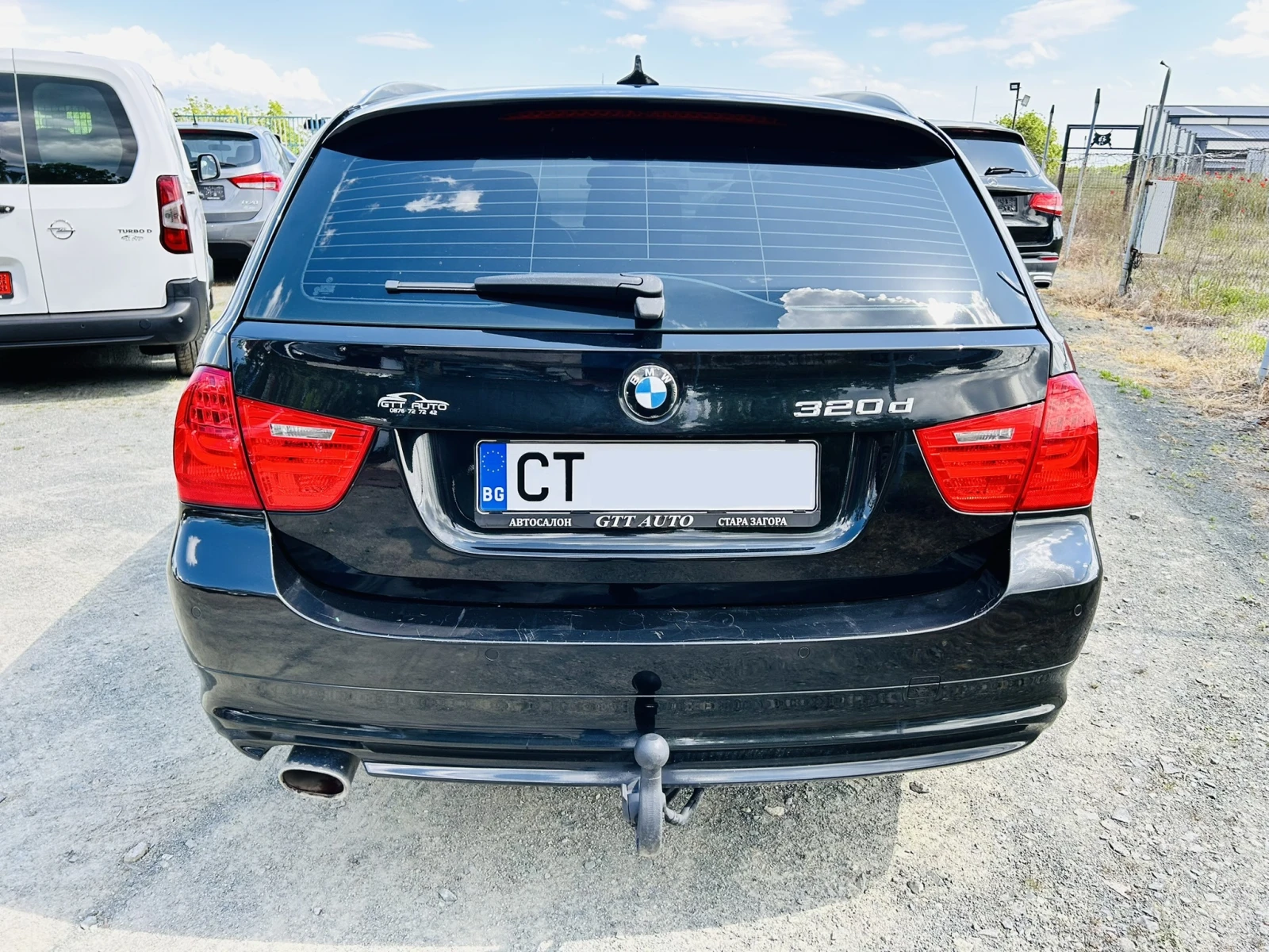BMW 320 D* xDrive* Automat* Facelift* Navi* Кожа* Xenon, снимка 4 - Автомобили и джипове - 54651600
