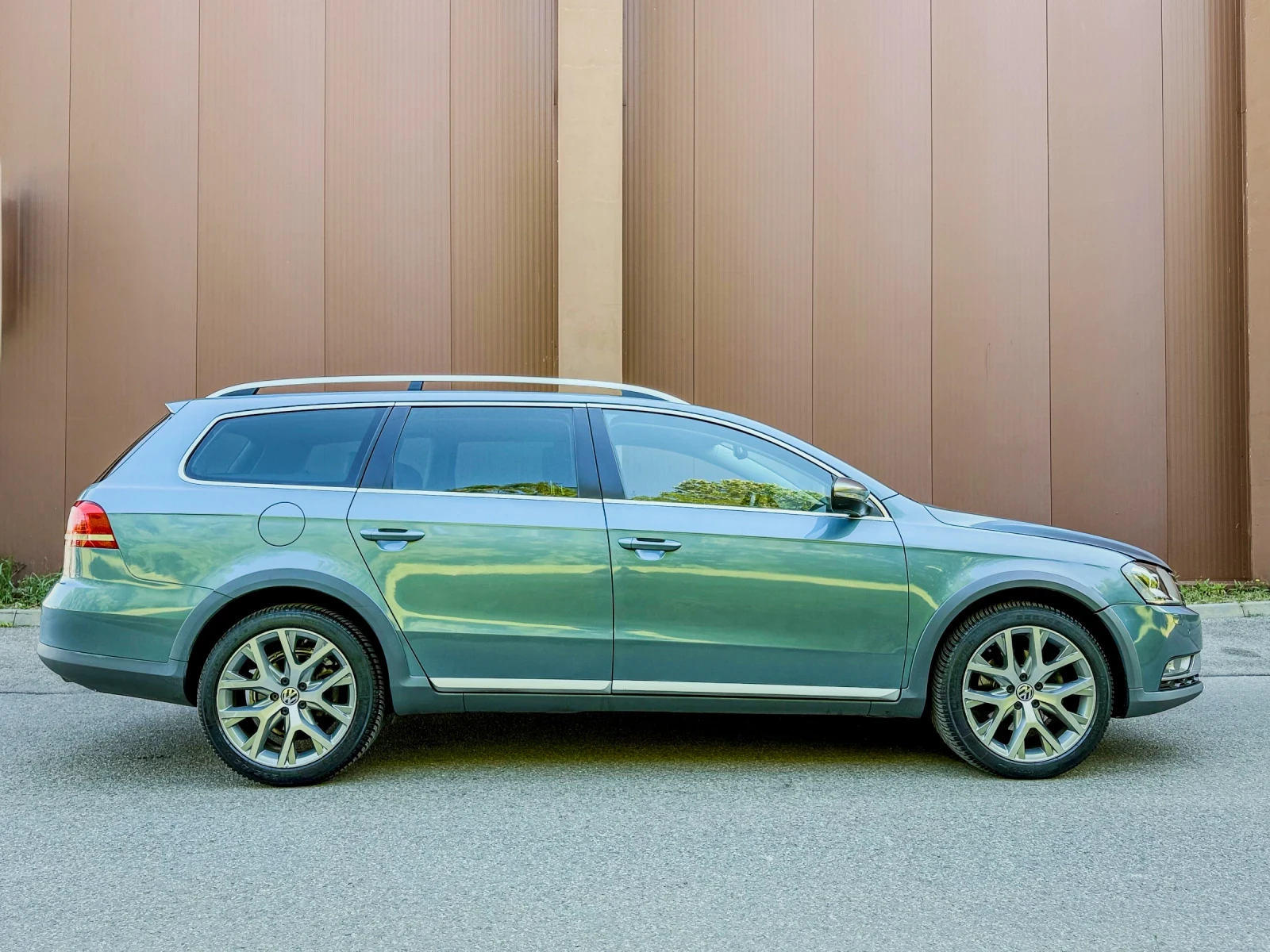 VW Passat 2.0D 4х4 177к.с. МАСАЖ/ОБДУХВАНЕ ГАРАНЦИЯ 6 МЕСЕЦА, снимка 5 - Автомобили и джипове - 55243176