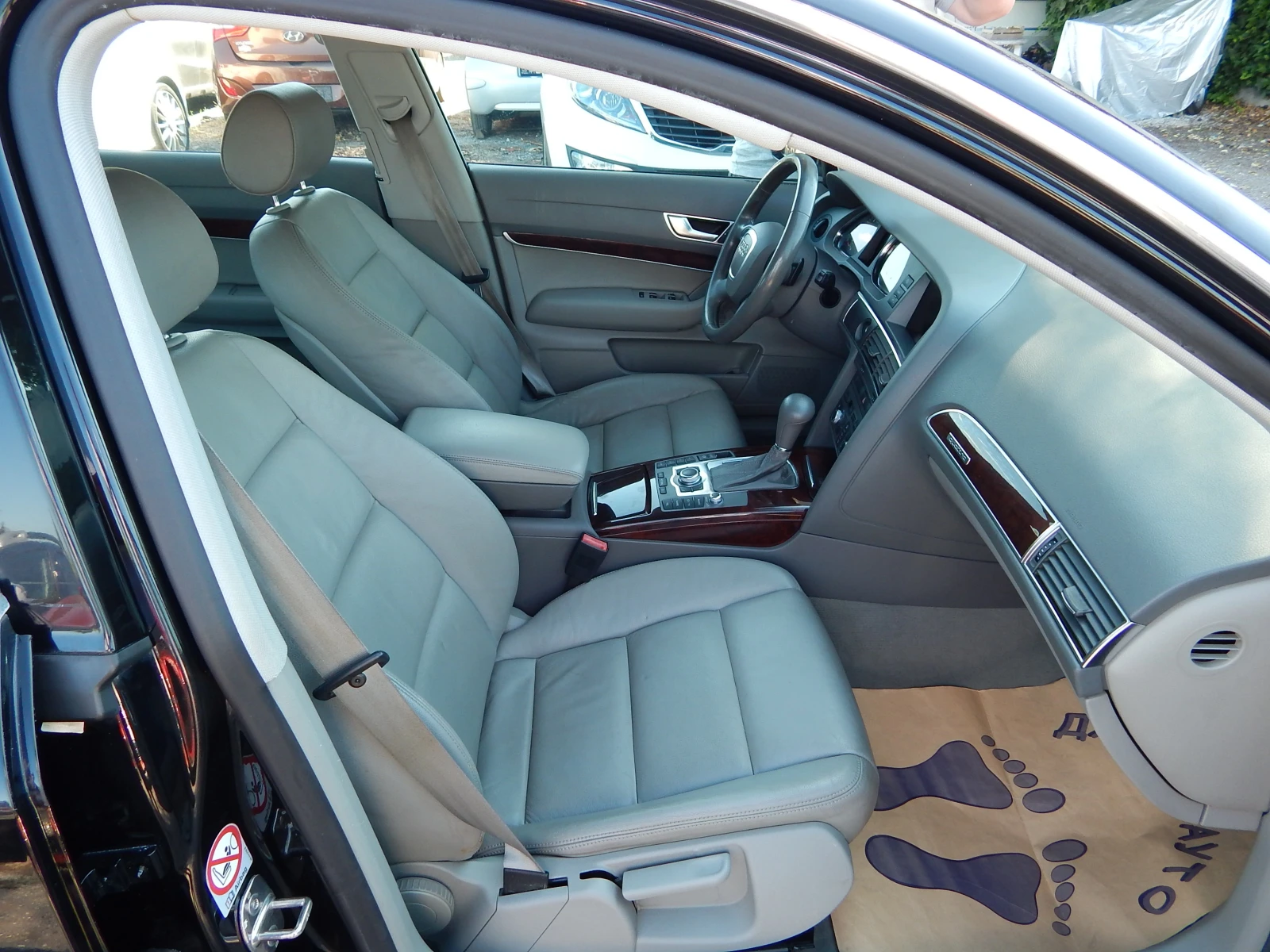 Audi A6 3.0D* 257000km.* СЕРВИЗНИ ДОКУМЕНТИ* , снимка 16 - Автомобили и джипове - 55248532