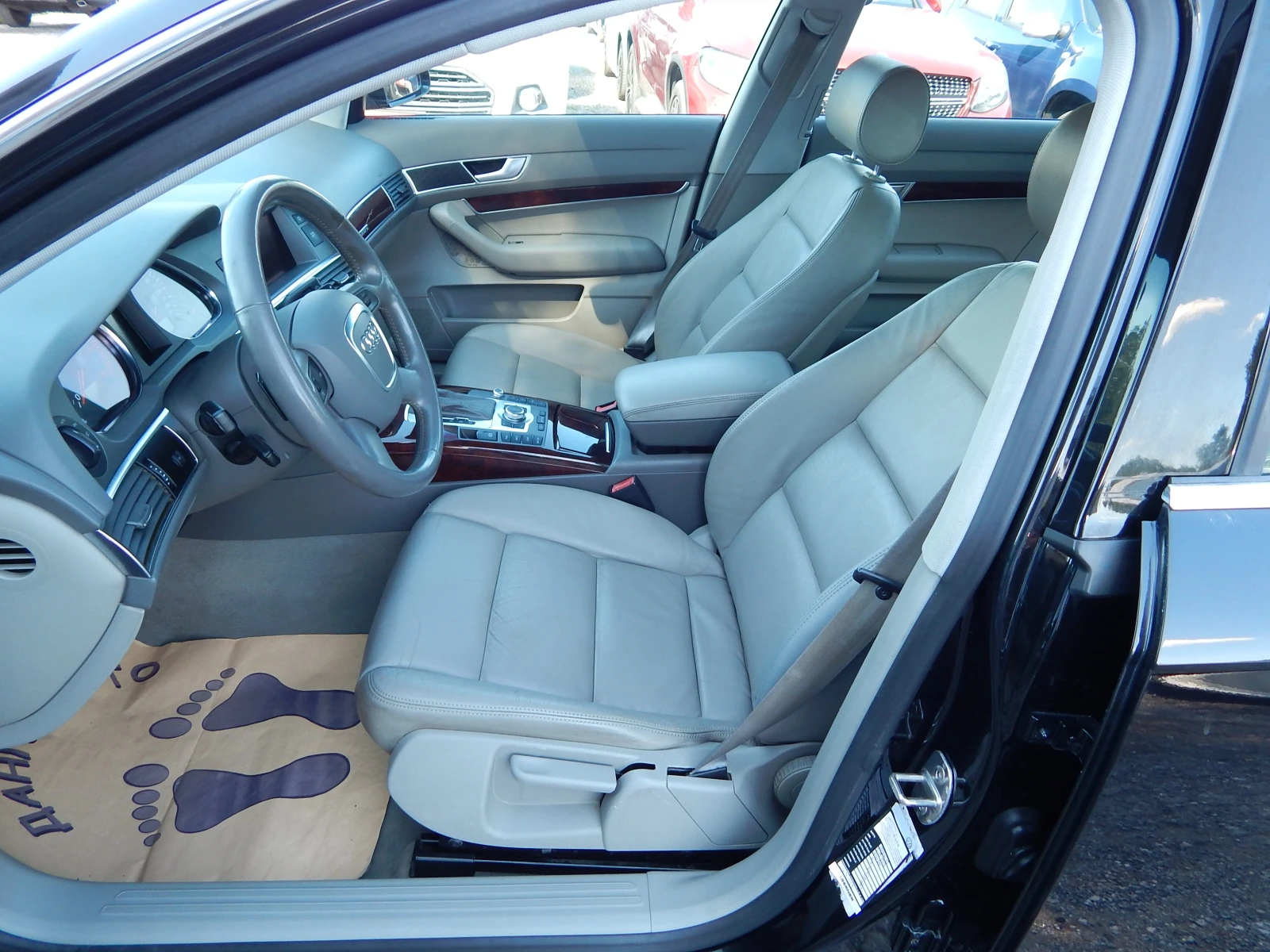 Audi A6 3.0D* 257000km.* СЕРВИЗНИ ДОКУМЕНТИ* , снимка 10 - Автомобили и джипове - 55248532