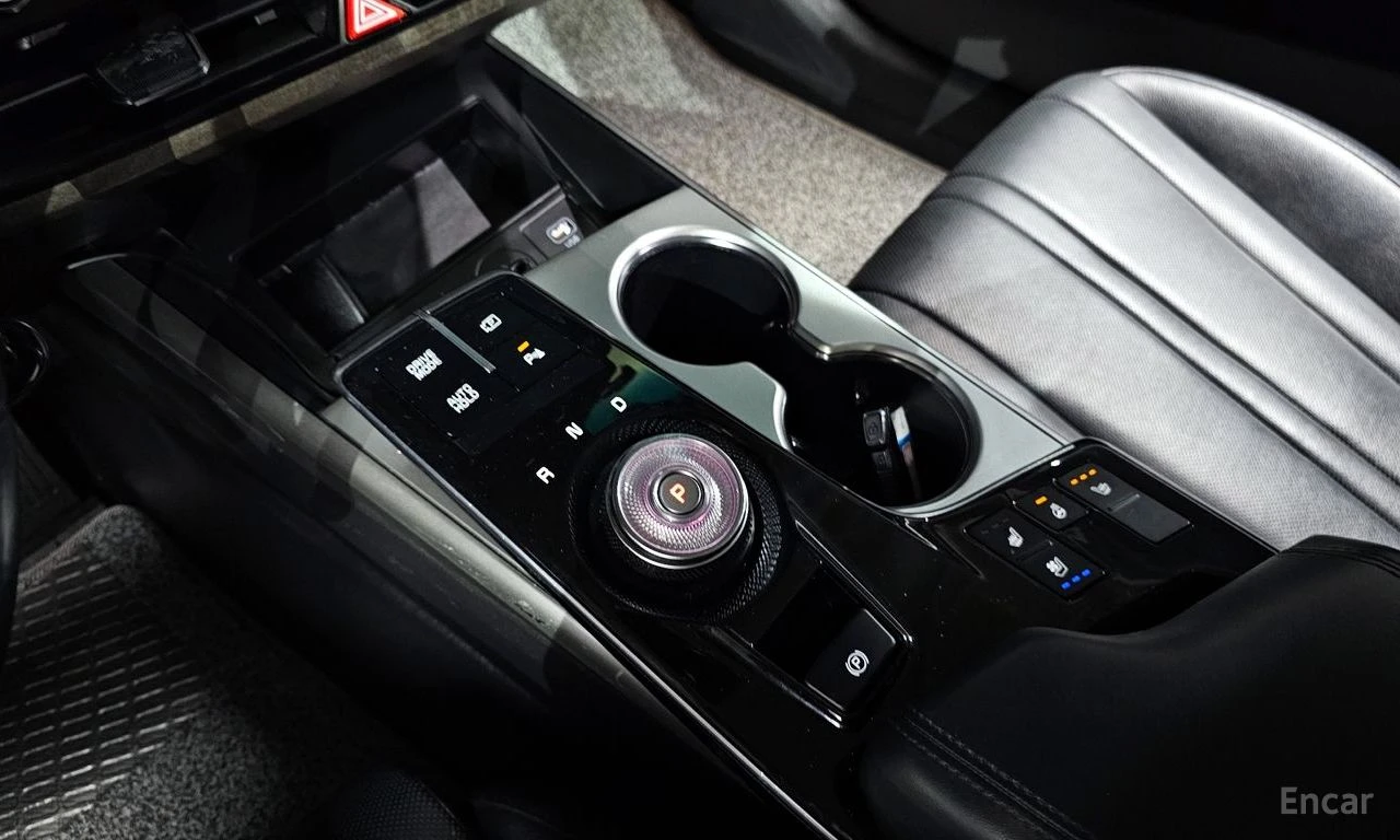 Kia K8 3.5* LPG* ПОДГРЕВ* ОБДУХВАНЕ* 360КАМЕРА* КЕЙЛЕС* , снимка 12 - Автомобили и джипове - 55395342