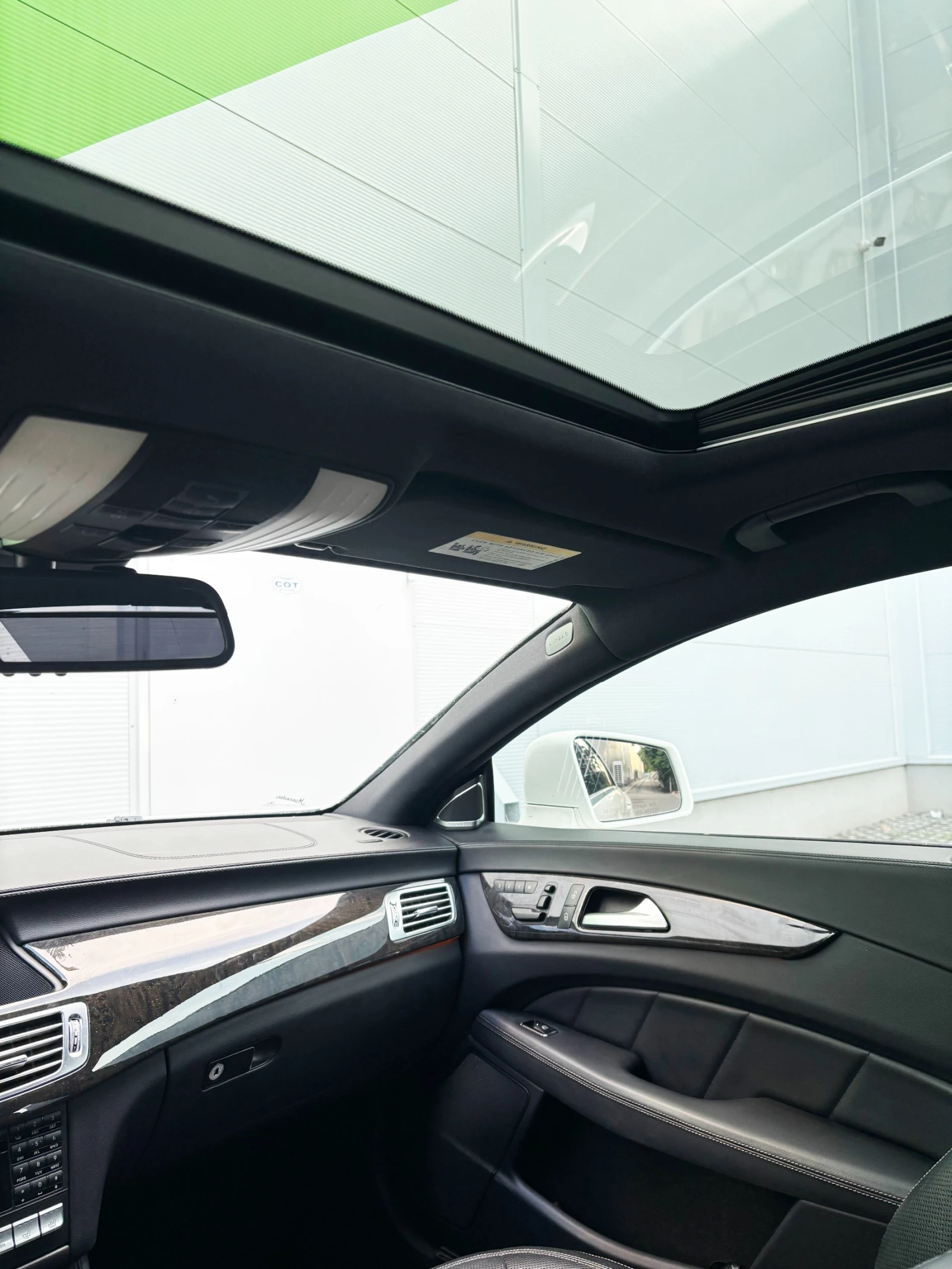 Mercedes-Benz CLS 500 550 AMG / Масаж / Подгрев / Обдухване, снимка 16 - Автомобили и джипове - 55432258