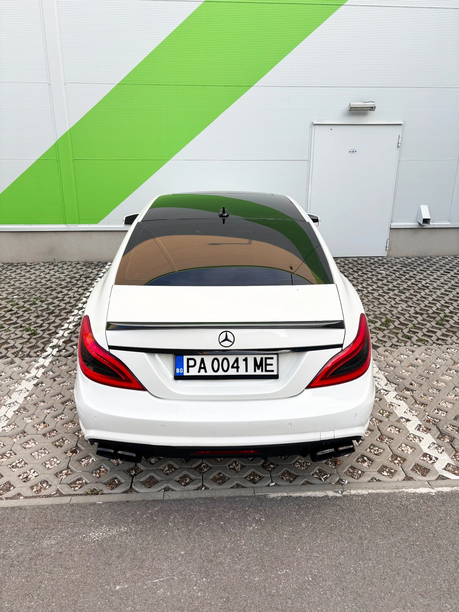 Mercedes-Benz CLS 500 550 AMG / Масаж / Подгрев / Обдухване, снимка 3 - Автомобили и джипове - 55432258