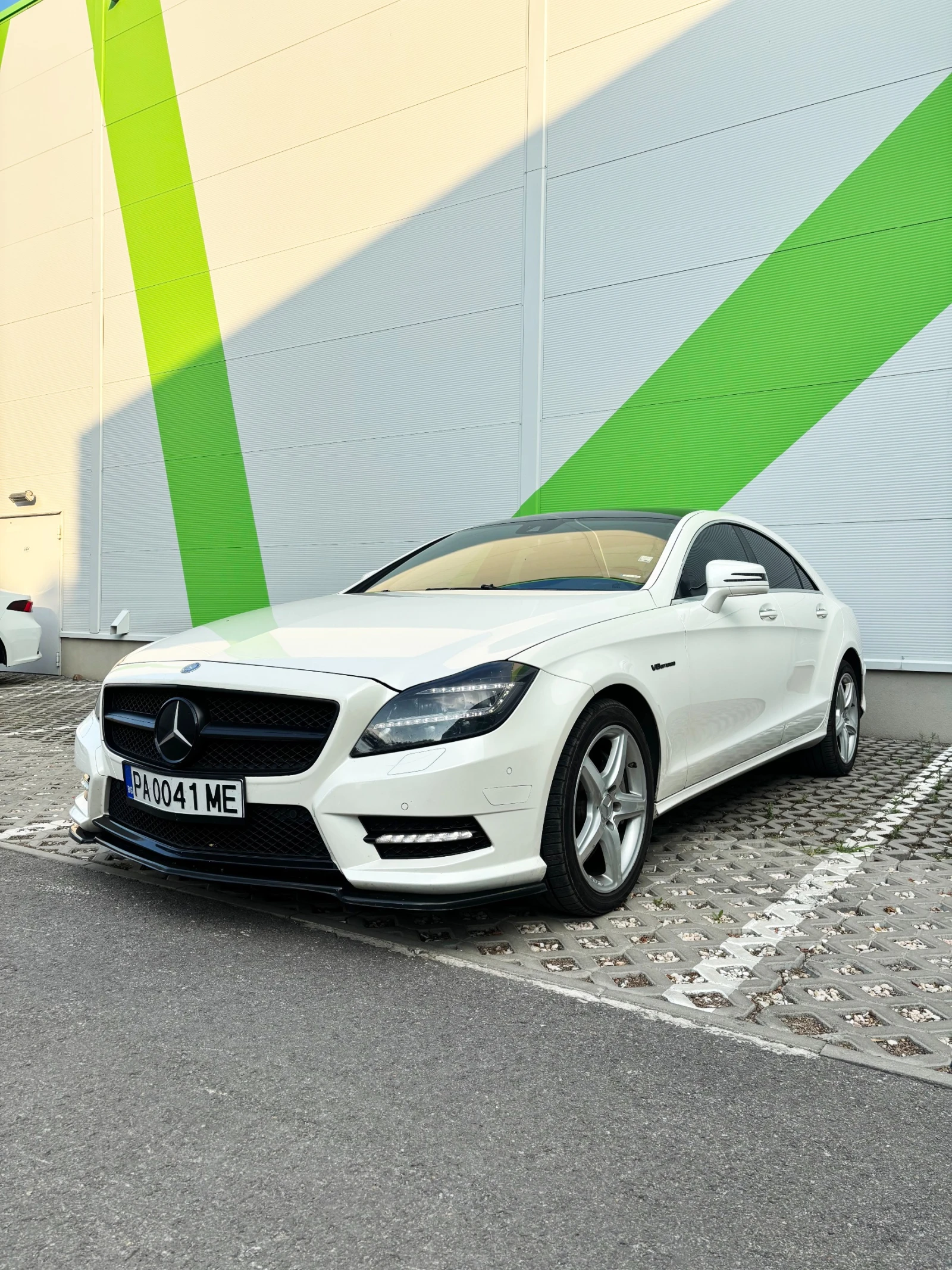 Mercedes-Benz CLS 500 550 AMG / Масаж / Подгрев / Обдухване, снимка 12 - Автомобили и джипове - 55432258
