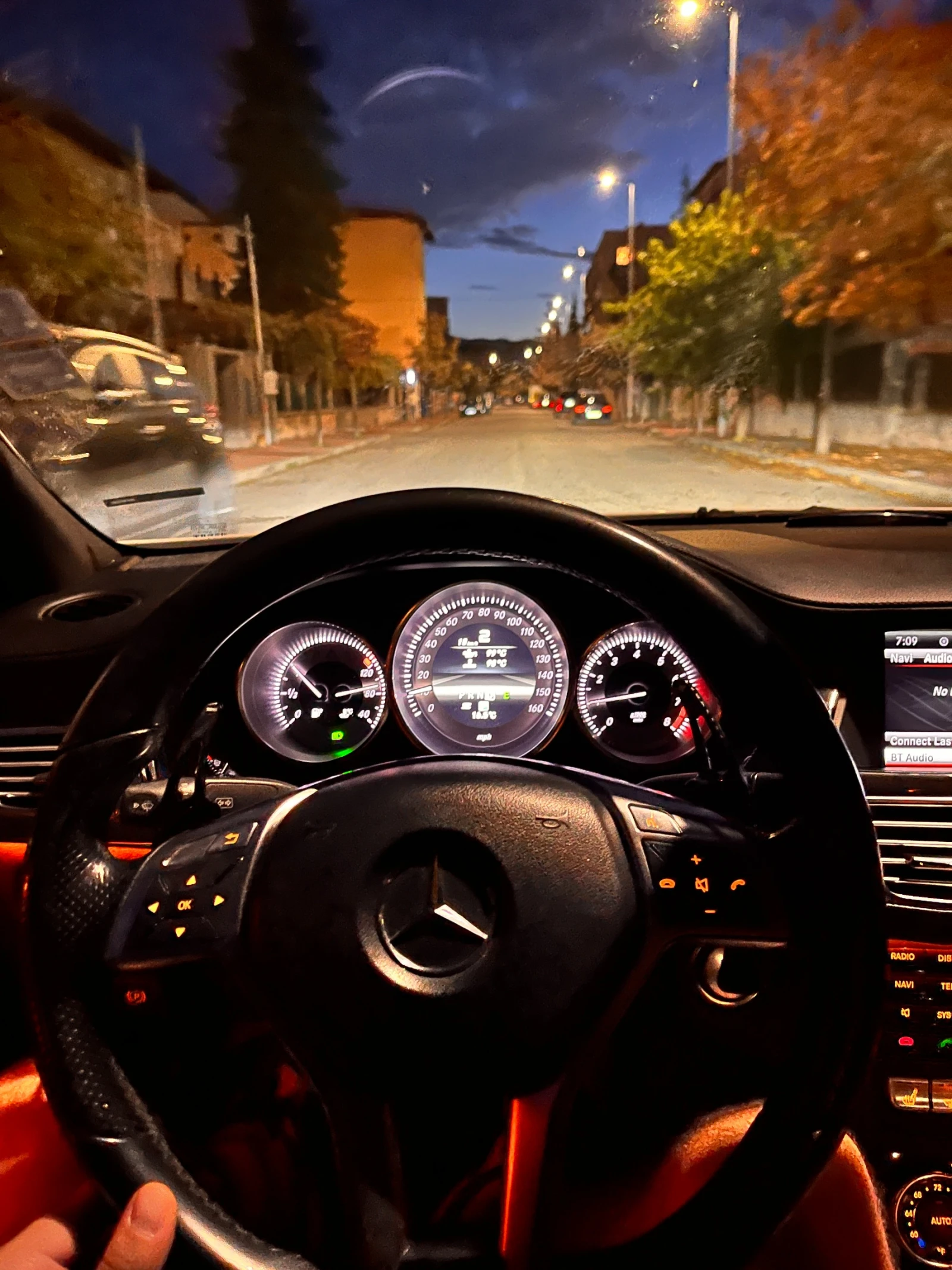 Mercedes-Benz CLS 500 550 AMG / Масаж / Подгрев / Обдухване, снимка 13 - Автомобили и джипове - 55432258
