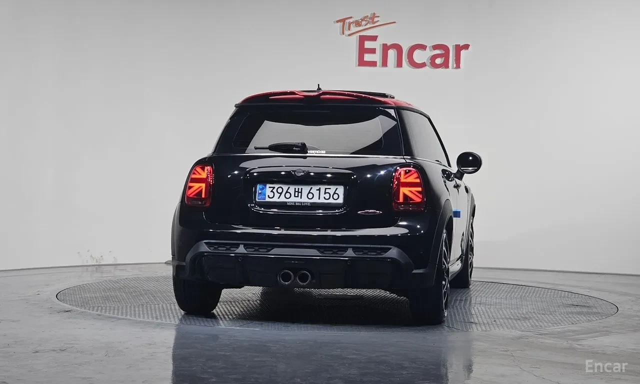 Mini Cooper s JCW* CARPLAY* DIGITAL* СЕРВИЗНА ИСТОРИЯ, снимка 4 - Автомобили и джипове - 55628434