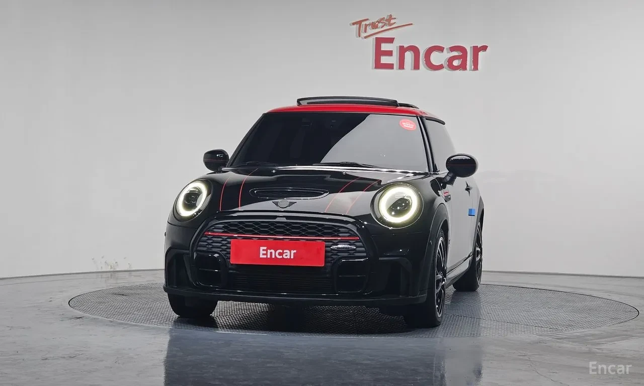 Mini Cooper s JCW* CARPLAY* DIGITAL* СЕРВИЗНА ИСТОРИЯ, снимка 3 - Автомобили и джипове - 55628434
