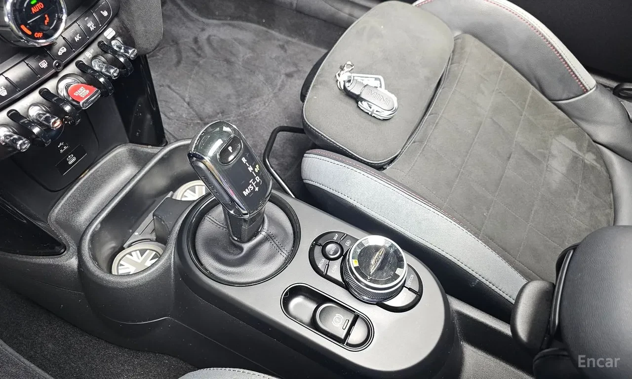 Mini Cooper s JCW* CARPLAY* DIGITAL* СЕРВИЗНА ИСТОРИЯ, снимка 9 - Автомобили и джипове - 55628434