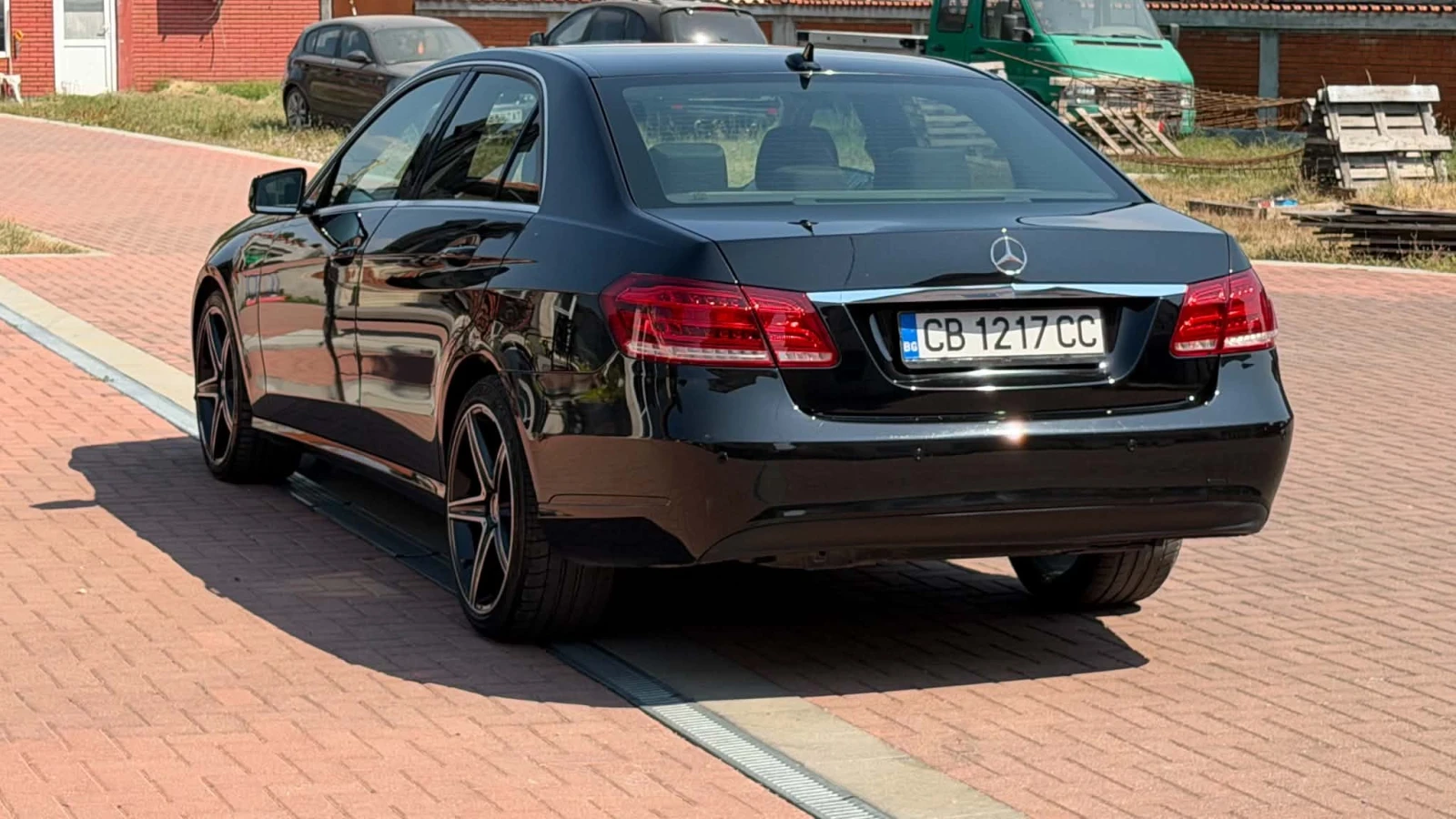 Mercedes-Benz E 200 В много добро състояние!!!, снимка 7 - Автомобили и джипове - 55787562