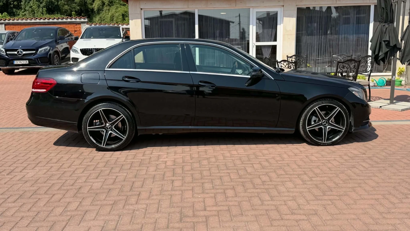 Mercedes-Benz E 200 В много добро състояние!!!, снимка 11 - Автомобили и джипове - 55787562
