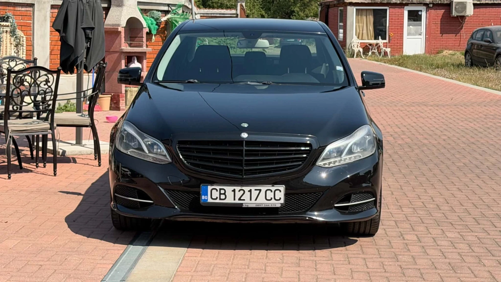 Mercedes-Benz E 200 В много добро състояние!!!, снимка 2 - Автомобили и джипове - 55787562