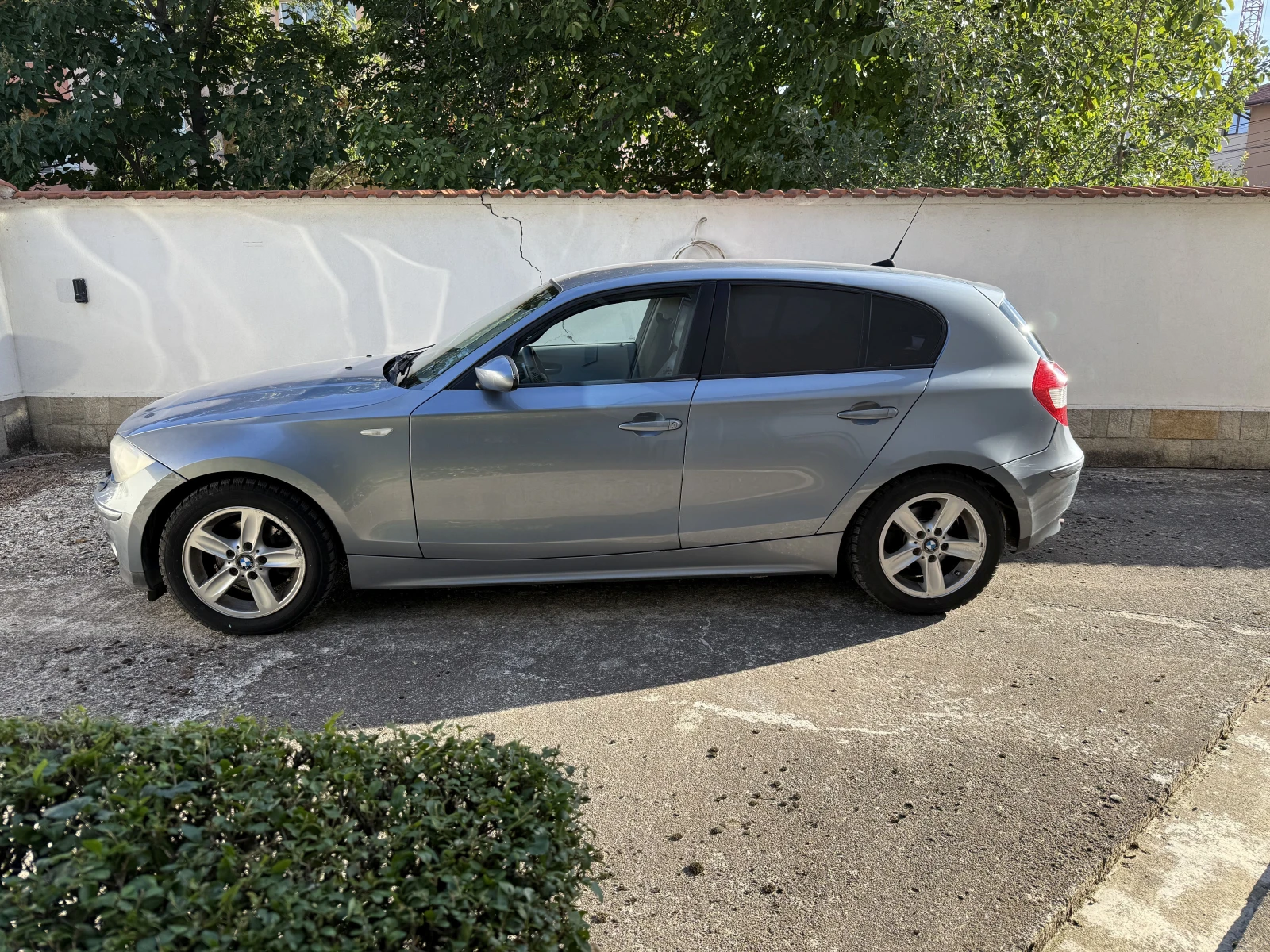BMW 118, снимка 2 - Автомобили и джипове - 56193294