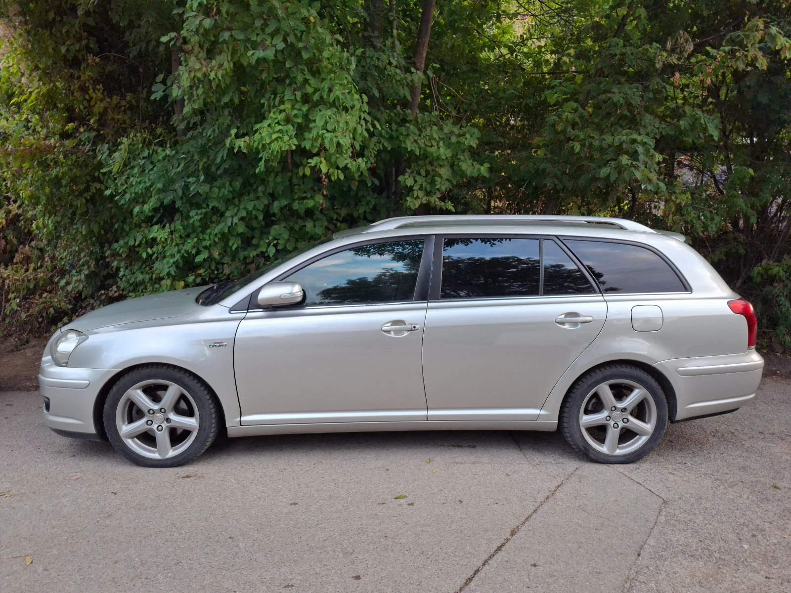 Toyota Avensis, снимка 8 - Автомобили и джипове - 56282416