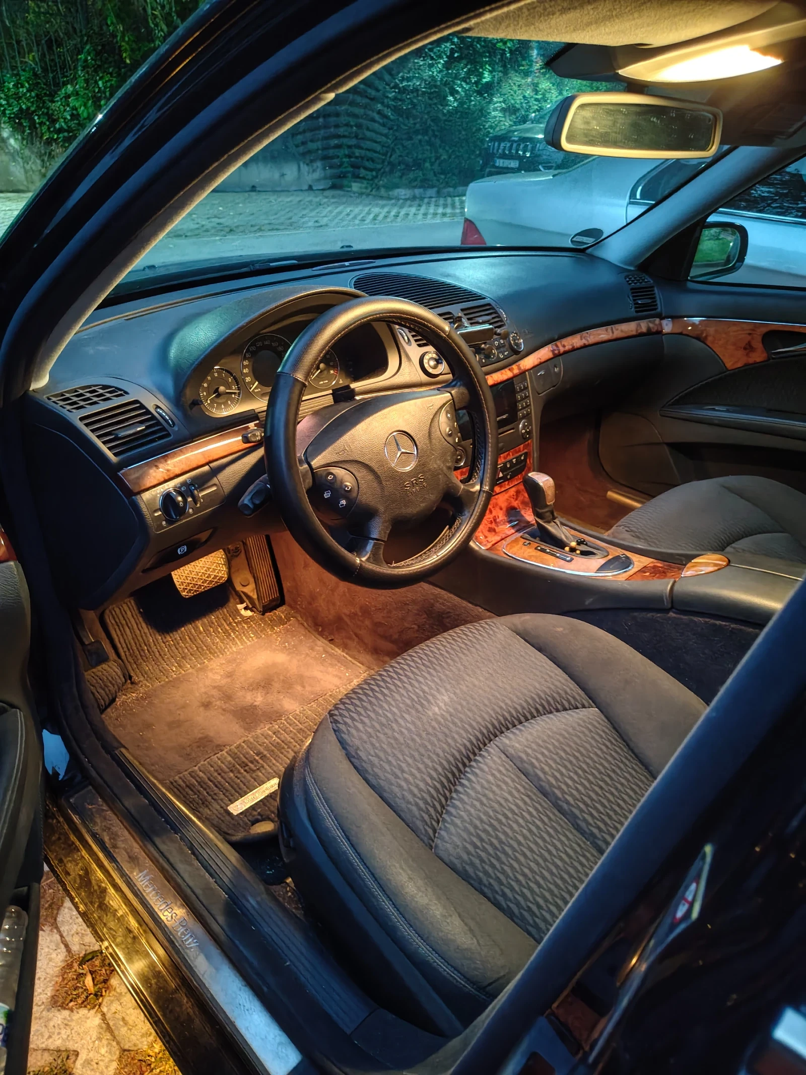 Mercedes-Benz E 240 E240, снимка 12 - Автомобили и джипове - 56331089