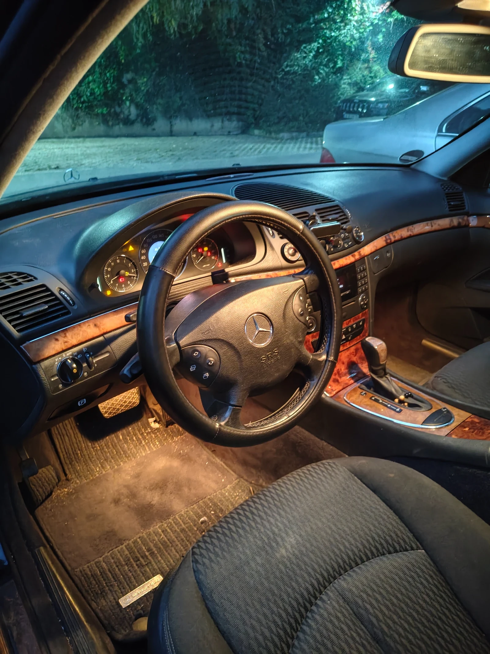Mercedes-Benz E 240 E240, снимка 14 - Автомобили и джипове - 56331089