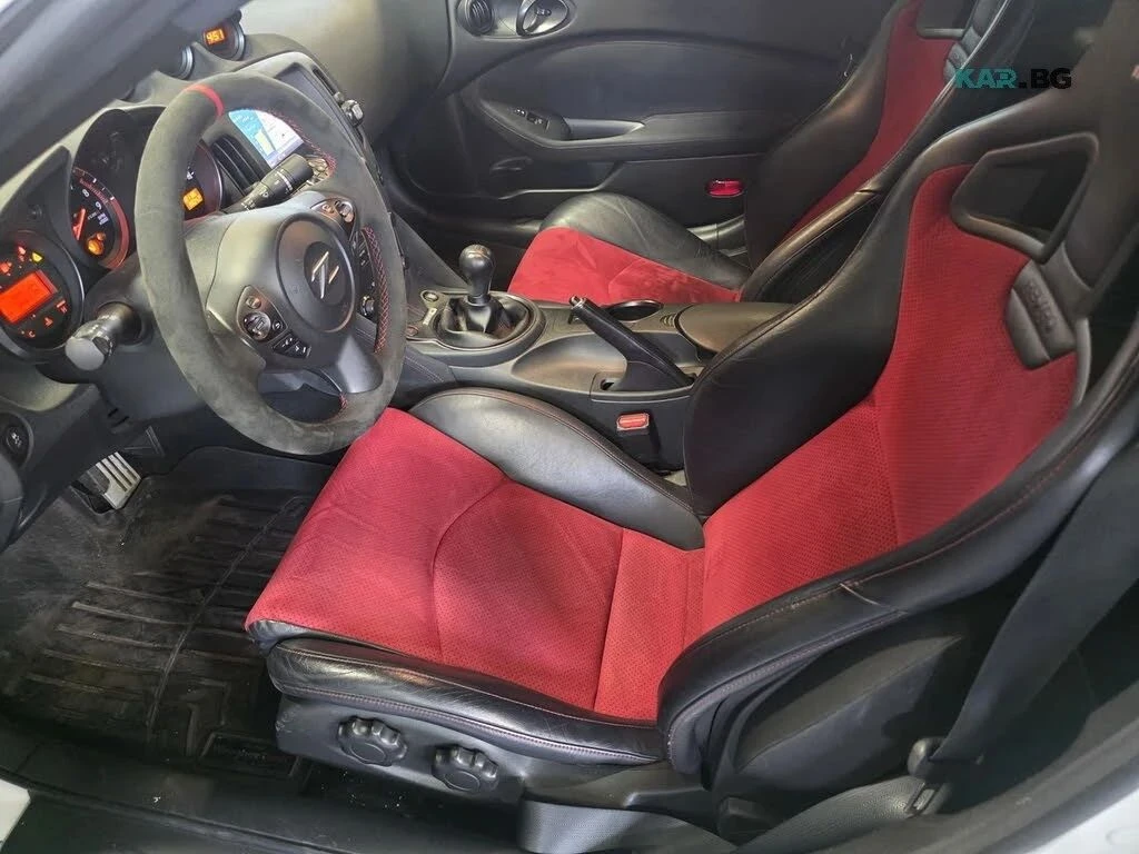 Nissan 370Z, снимка 11 - Автомобили и джипове - 56715082