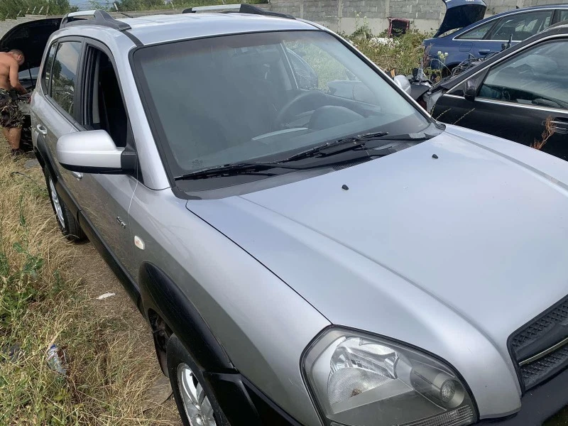 Hyundai Tucson, снимка 2 - Автомобили и джипове - 46694989