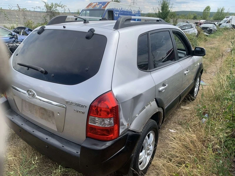 Hyundai Tucson, снимка 8 - Автомобили и джипове - 46694989