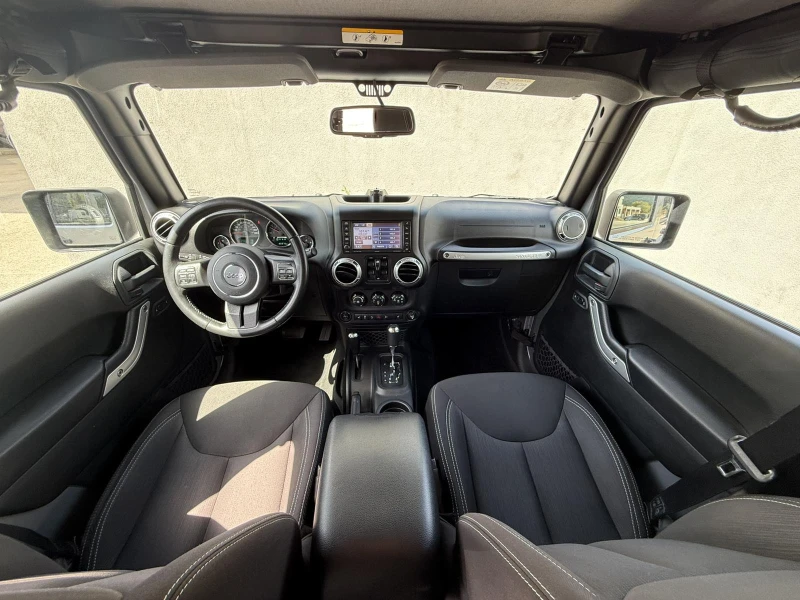 Jeep Wrangler 2.8 CRDi UNLIMITED SAHARA, снимка 10 - Автомобили и джипове - 51542700