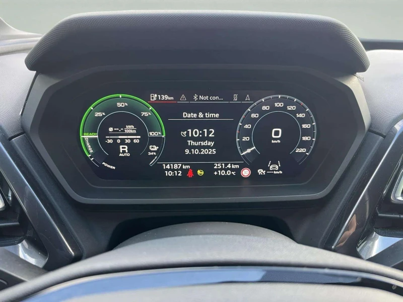 Audi Q4 Sportback 40, снимка 10 - Автомобили и джипове - 52000633