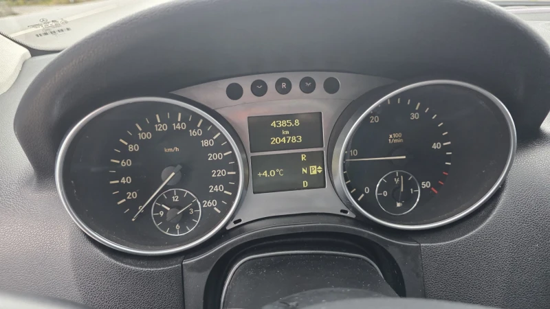 Mercedes-Benz ML 320 CDI 4 M, снимка 9 - Автомобили и джипове - 53326630