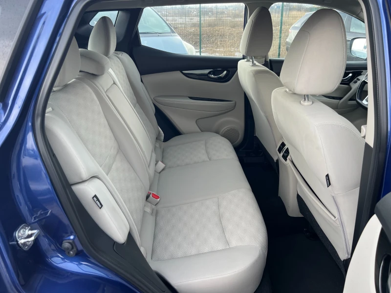 Nissan Rogue 2.0 i, снимка 13 - Автомобили и джипове - 53366758