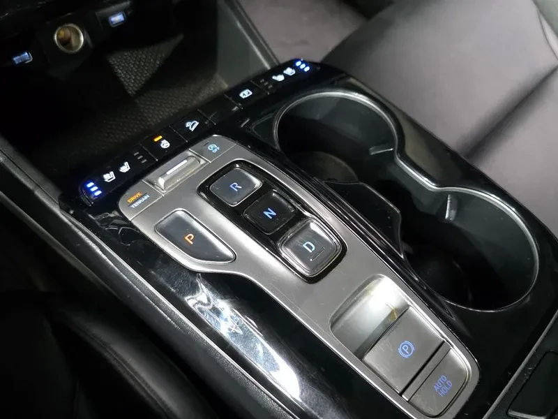 Hyundai Tucson НАВИГАЦИЯ/КАМЕРИ/4Х4, снимка 9 - Автомобили и джипове - 56425929