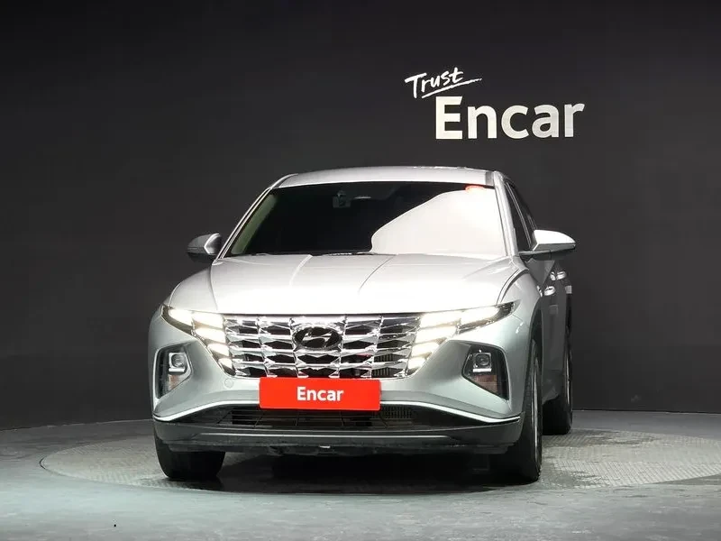 Hyundai Tucson НАВИГАЦИЯ/КАМЕРИ/4Х4, снимка 3 - Автомобили и джипове - 56425929