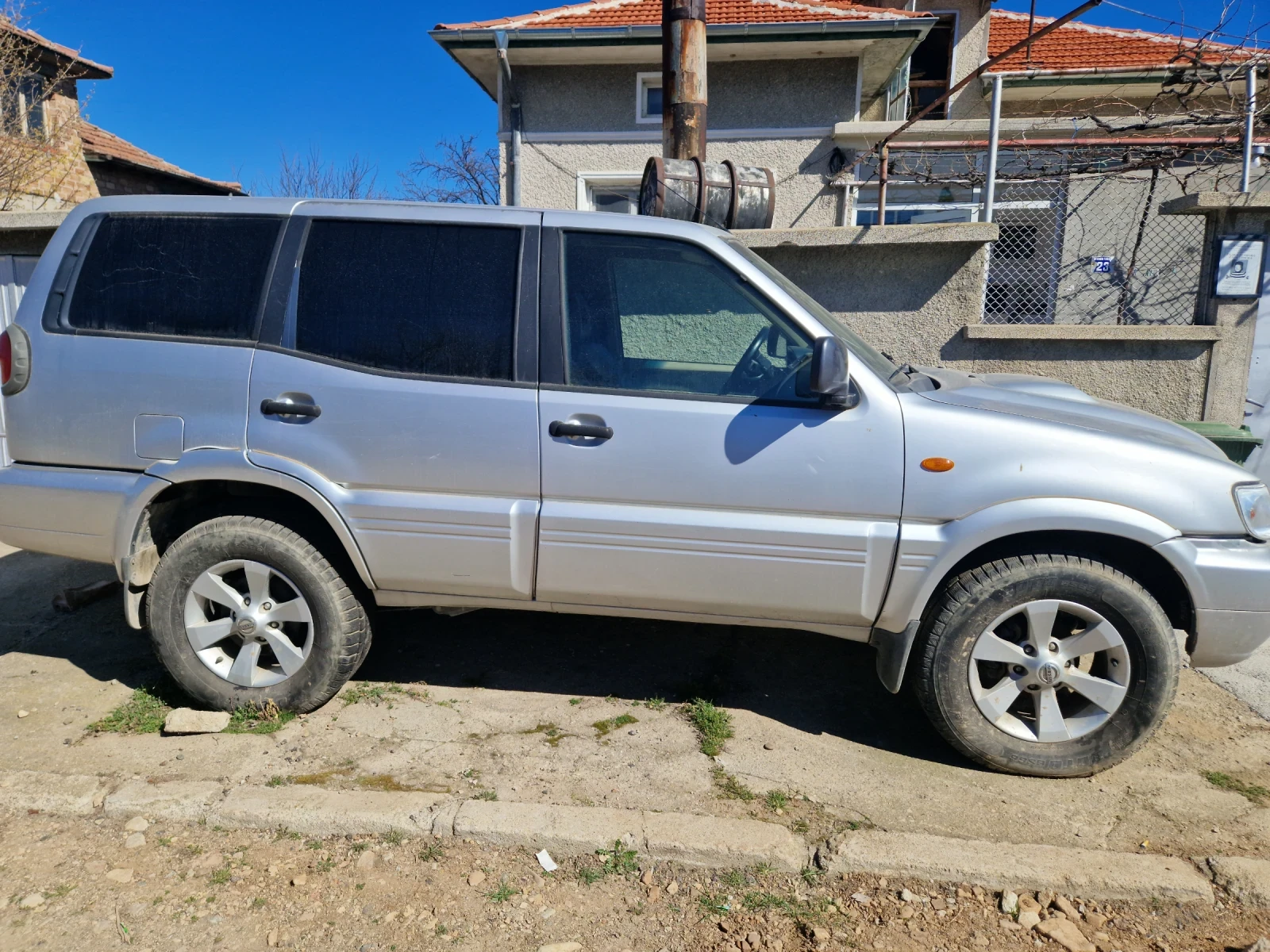 Nissan Terrano  - изображение 7