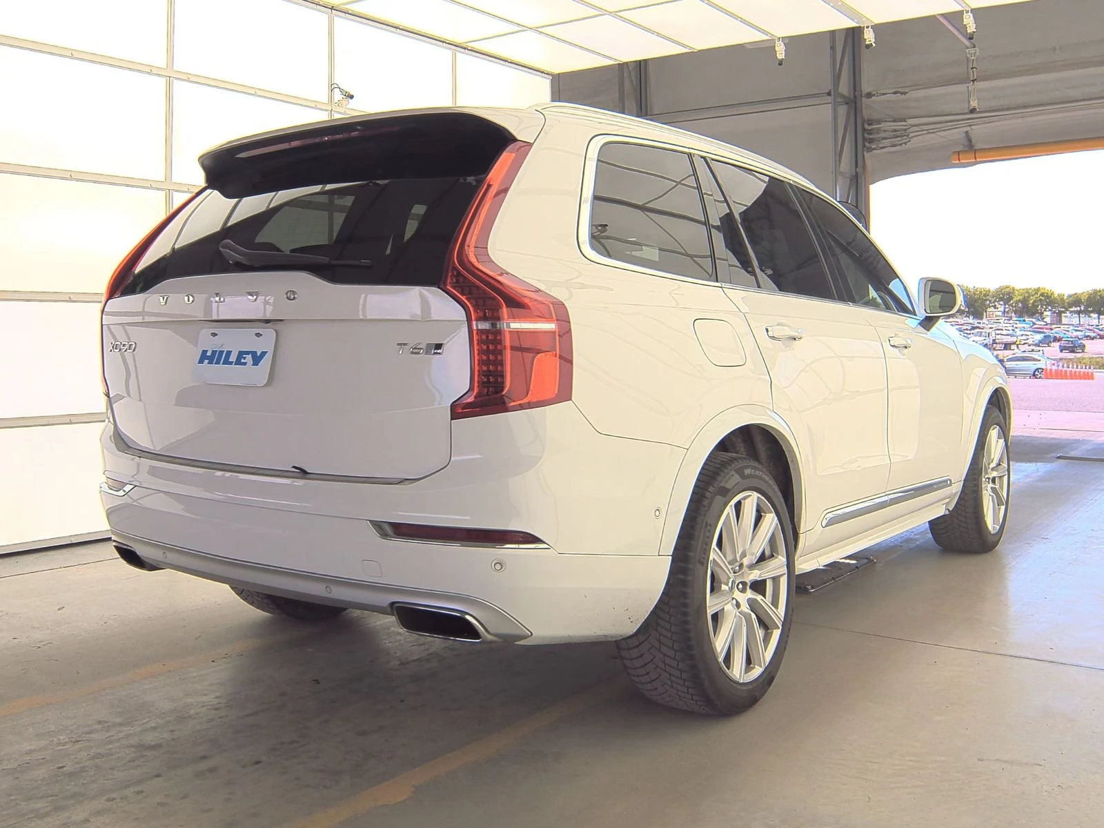 Volvo Xc90 T6 INSCRIPTION/PANO/KEYLESS/ПОДГРЕВ/ОБДУХВАНЕ - изображение 6