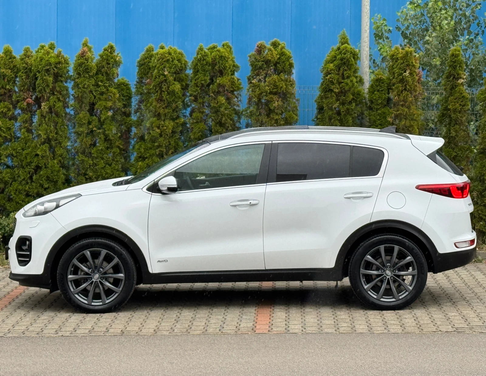 Kia Sportage 2.0D-ПАНОРАМА-ОБДУХВАНЕ-ПОДГРЕВ-ДИСТРОНИК-183Х.КМ! - изображение 8