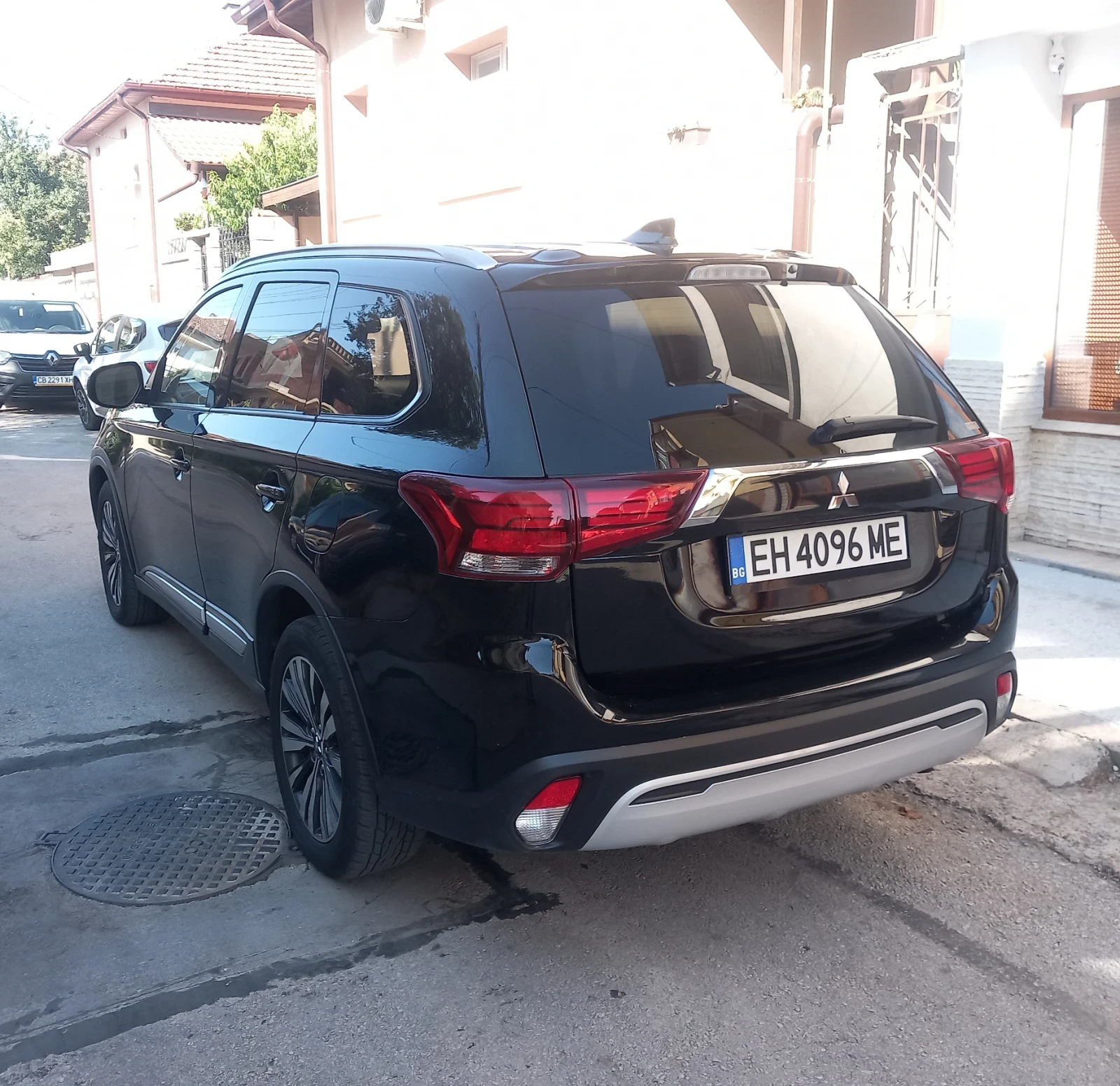 Mitsubishi Outlander 2.4SE 4X4 BRC  - изображение 2