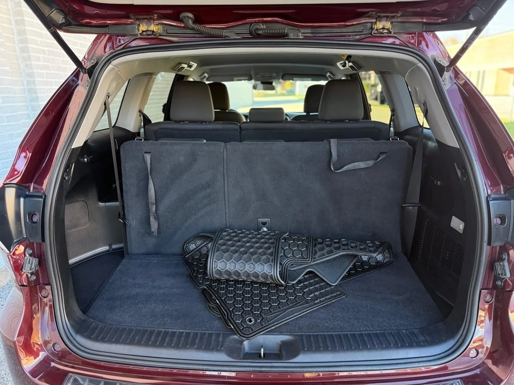 Toyota Highlander * AWD 4dr LE * CARFAX *    | Mobile.bg   12