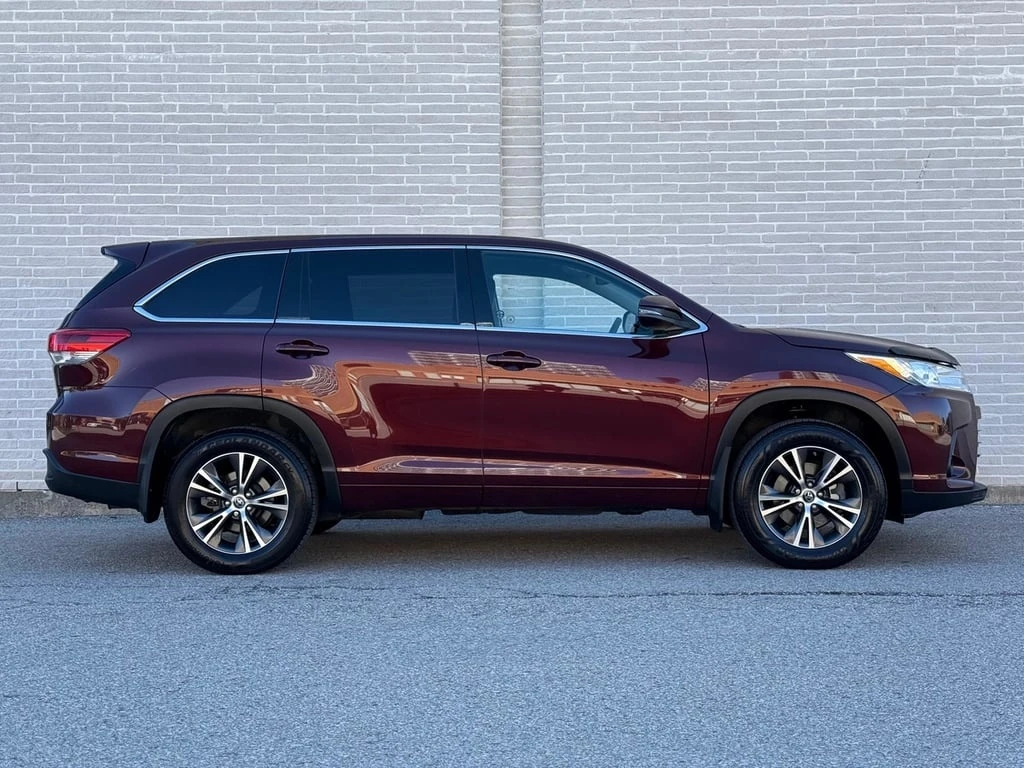 Toyota Highlander * AWD 4dr LE * CARFAX * БЕЗ ПЪРВОНАЧАЛНА ВНОСКА - изображение 3