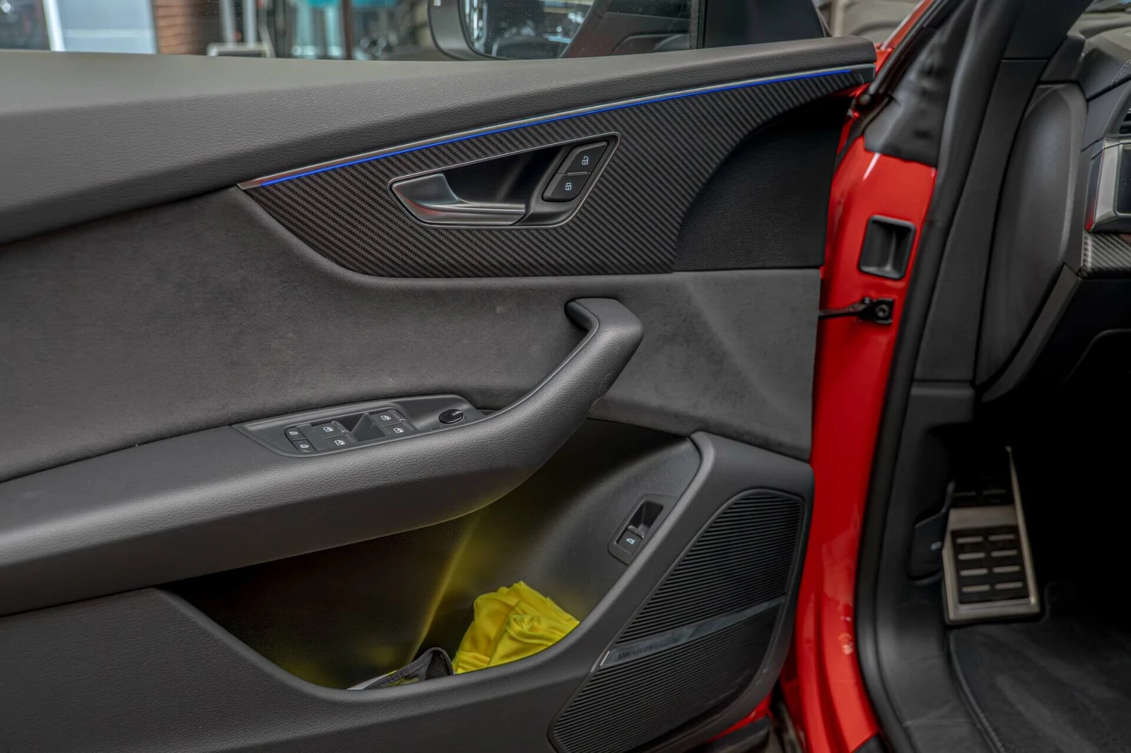 Audi SQ8 4.0TFSI/Bang&Olufsen/3D Камера/Обдухване/Дистроник - изображение 8