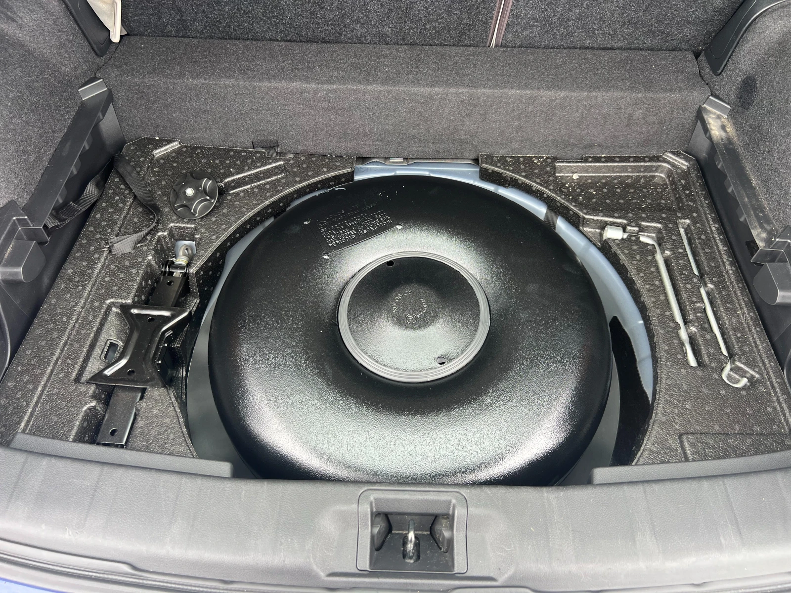 Nissan Qashqai 2.0 i, снимка 14 - Автомобили и джипове - 53366758