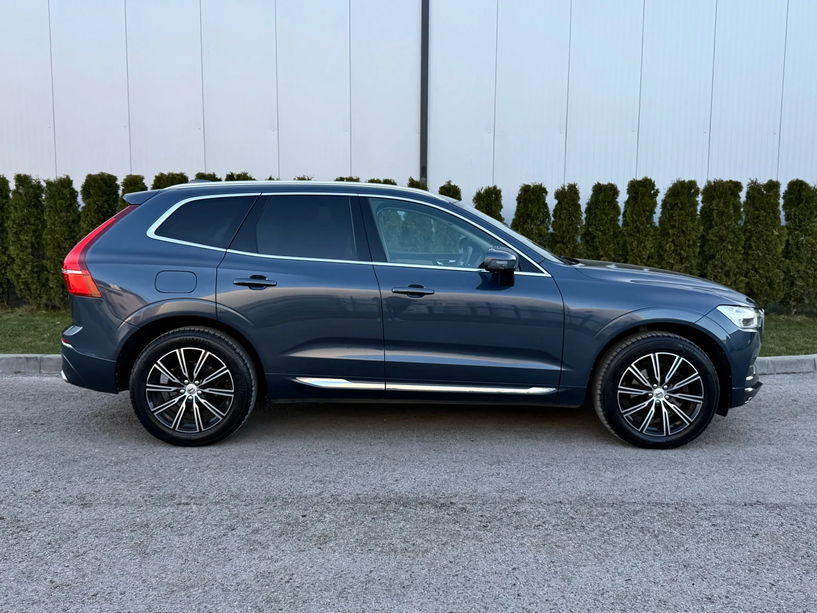 Volvo XC60 INSCRIPTION 2.0 D4 | DIGITAL COCKPIT | LED | , снимка 8 - Автомобили и джипове - 53830124