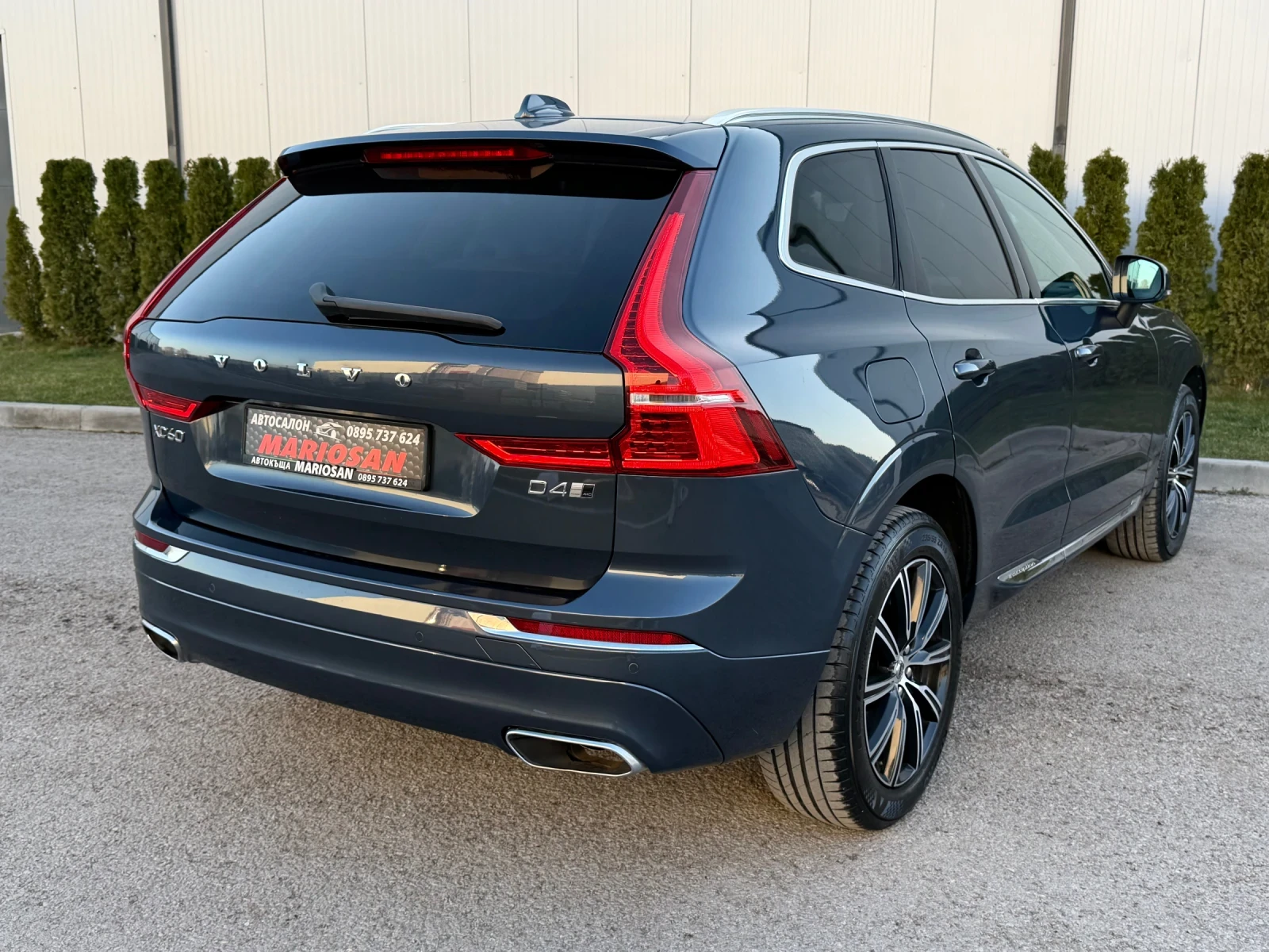 Volvo XC60 INSCRIPTION 2.0 D4 | DIGITAL COCKPIT | LED | , снимка 6 - Автомобили и джипове - 53830124