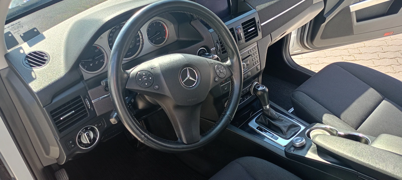 Mercedes-Benz GLK 2.2, снимка 12 - Автомобили и джипове - 53850362