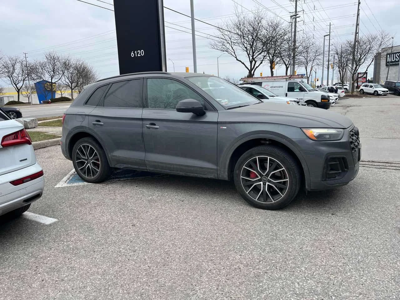 Audi Q5 * Progressiv * ПРЕДСТАВИТЕЛСТВО * ДИСТРОНИК, снимка 3 - Автомобили и джипове - 54000586