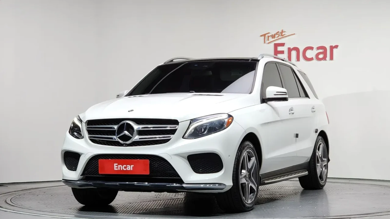 Mercedes-Benz GLE 350d PREMIUM | 4MATIC | 360 КАМЕРА | AMG-LINE | 