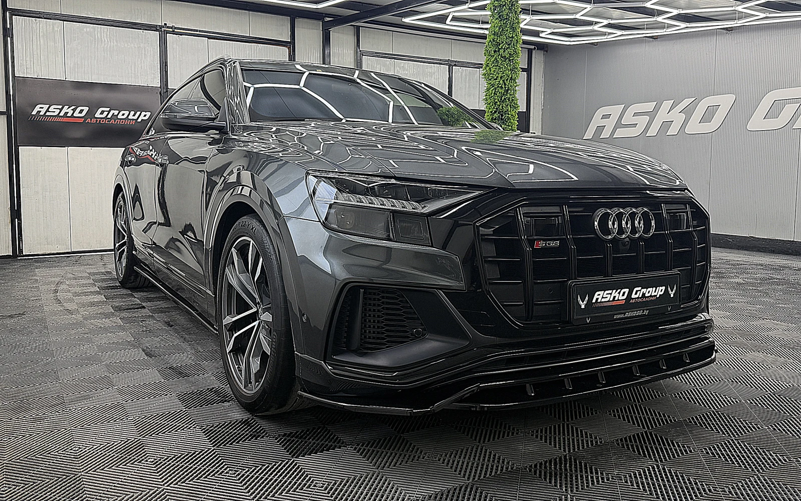 Audi SQ8  Bang&Olufsen/3D-Kamera/MATRIX/СОБСТВЕН ЛИЗИНГ, снимка 3 - Автомобили и джипове - 54938977