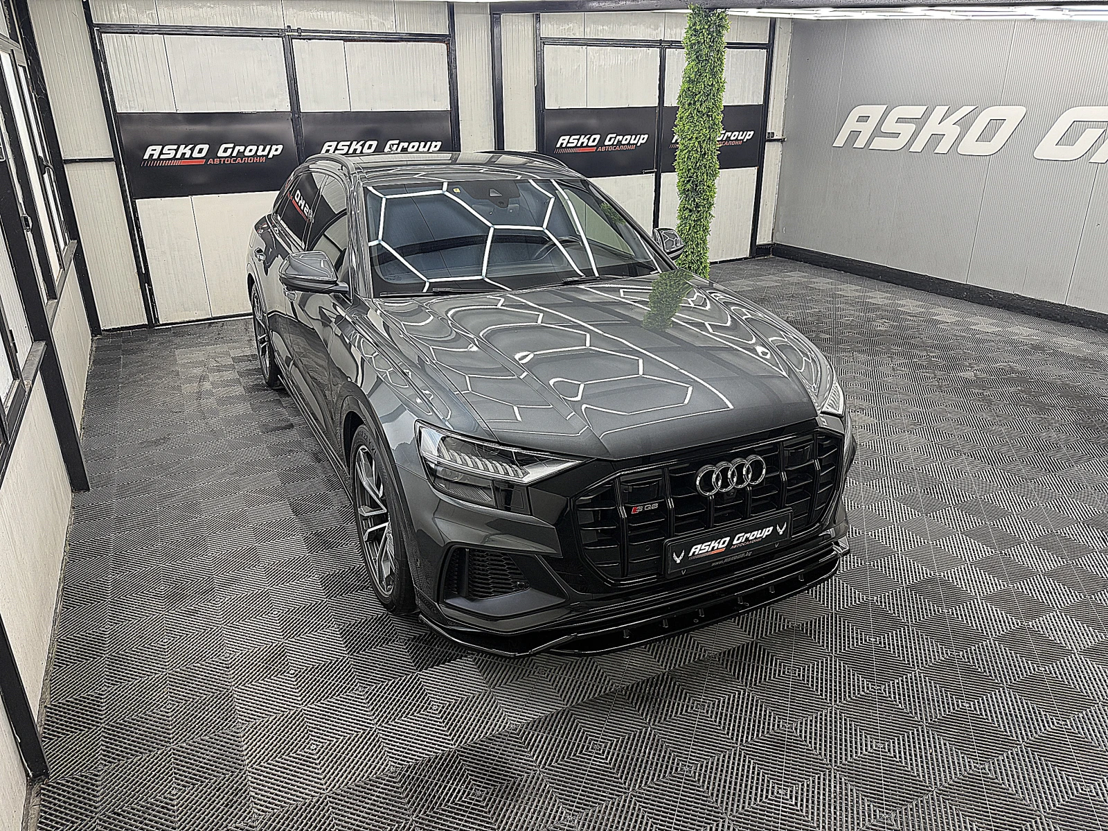 Audi SQ8  Bang&Olufsen/3D-Kamera/MATRIX/СОБСТВЕН ЛИЗИНГ, снимка 7 - Автомобили и джипове - 54938977