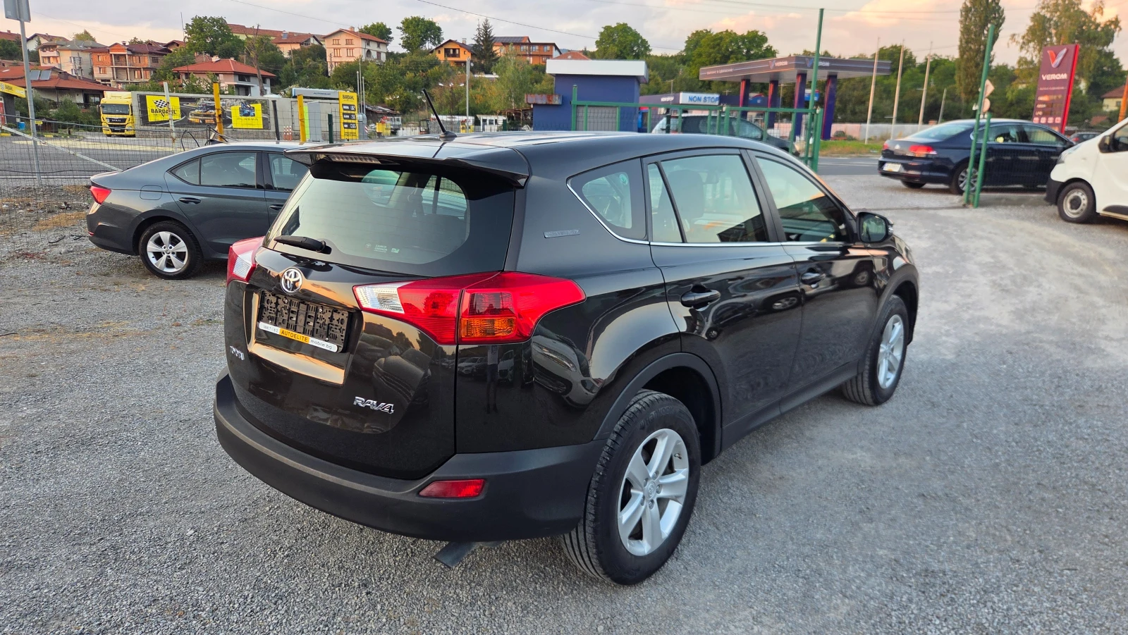 Toyota Rav4 2.0 D-4D EUR.5B, снимка 3 - Автомобили и джипове - 55833611