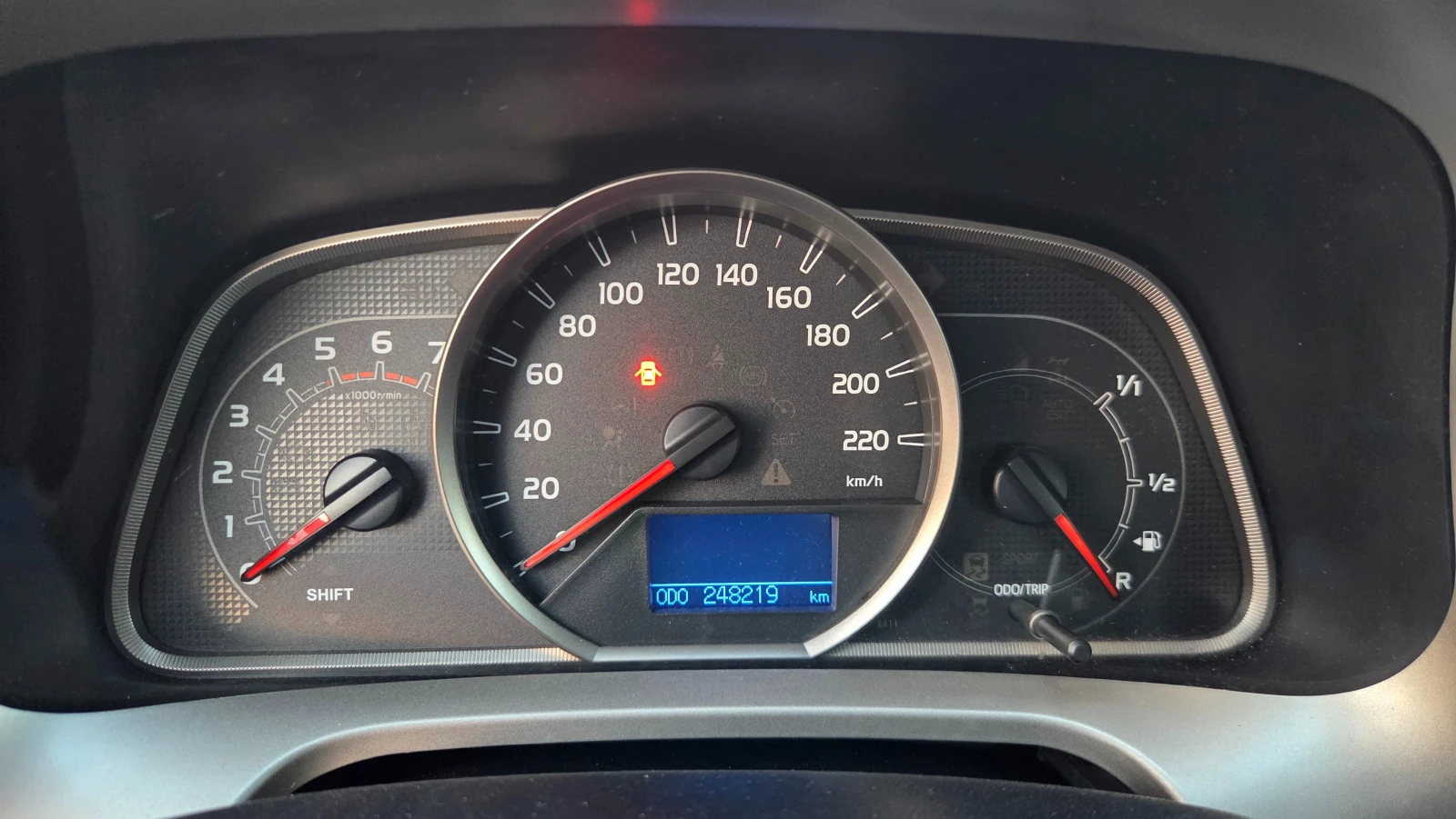 Toyota Rav4 2.0 D-4D EUR.5B, снимка 15 - Автомобили и джипове - 55833611
